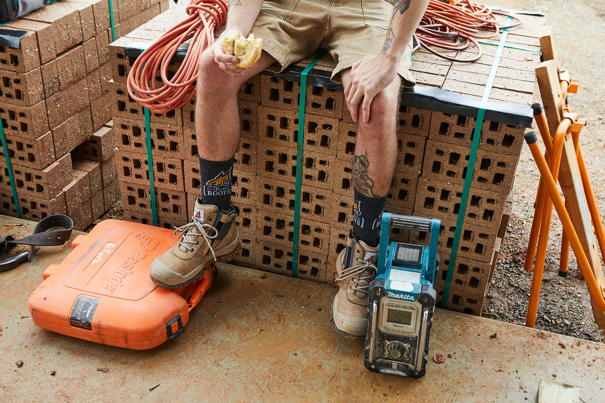 Mongrel 461 Side Zip Safety Boots W/Scuff Cap - STONE