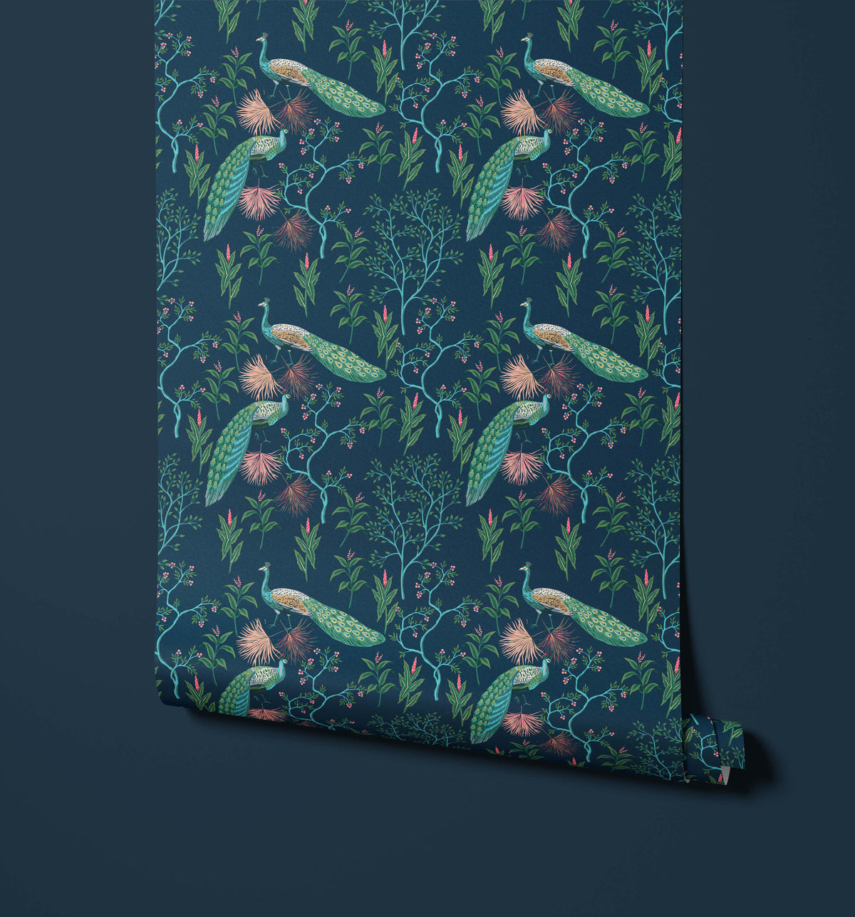 Percente Intricate Plumage Lush Foliage Wallpaper