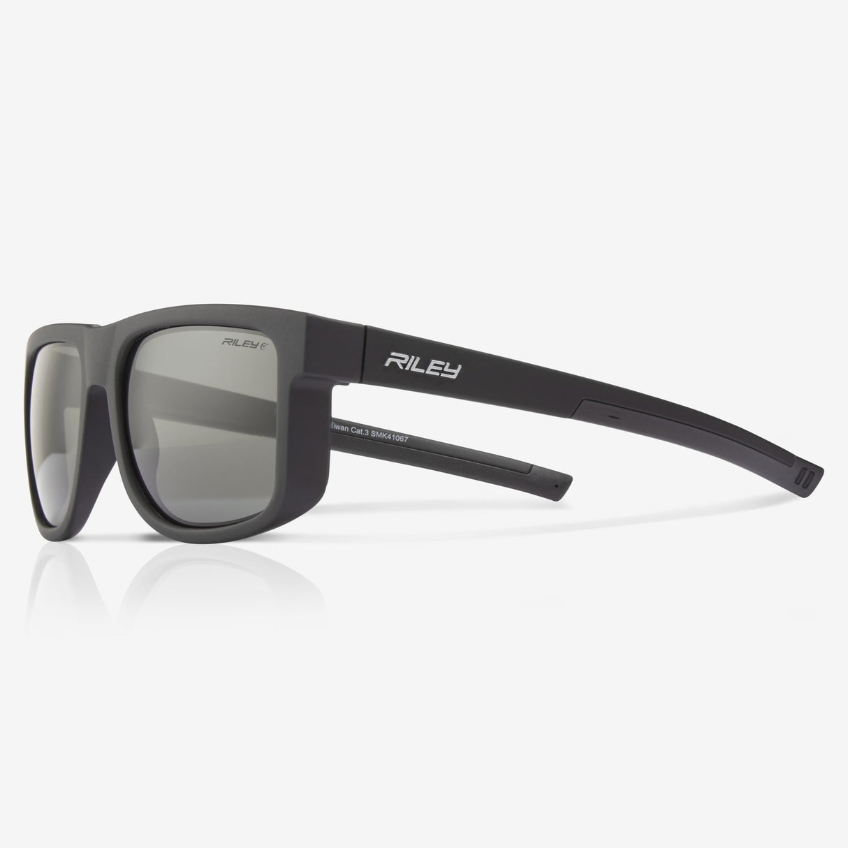 Riley Navigator Sunglasses – Polarised, Anti-Glare, 4-Base Curve, UV Protection